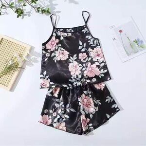 4pcs for $20 in my store ‼️Ice Silk 2pc set: shorts + sleeveless top pajama